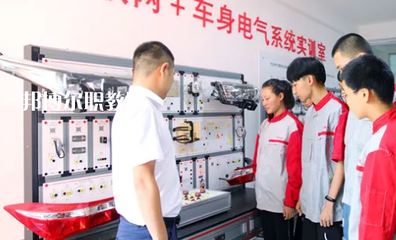 貴陽2021年汽修學校都有什么專業適合女生