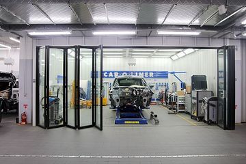 汽車(chē)配件零售店圖片